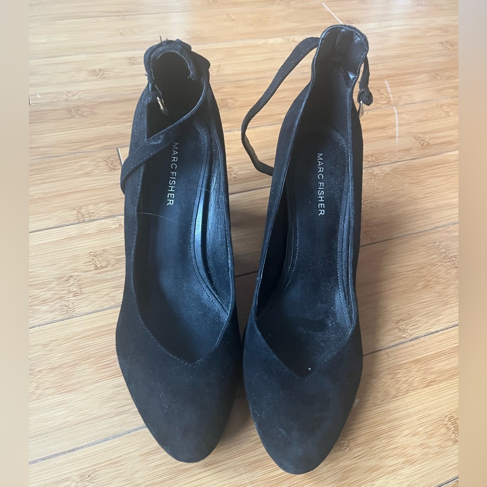 Marc Fisher black heels